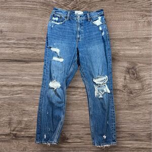 Abercrombie & Fitch Curve Love High Rise Mom Distressed Jeans Women’s Size 29/8R
